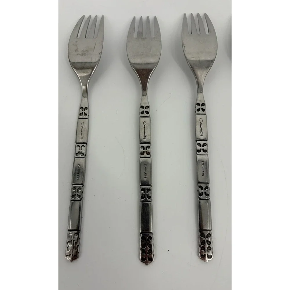 Oneida Community Madrid Dinner Forks Set of 6 No Black Accents Vintage